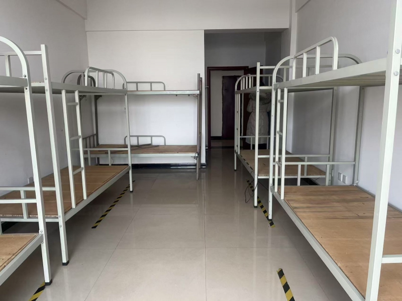 龍泉經開區130間宿舍精裝修配套齊全拎包入住