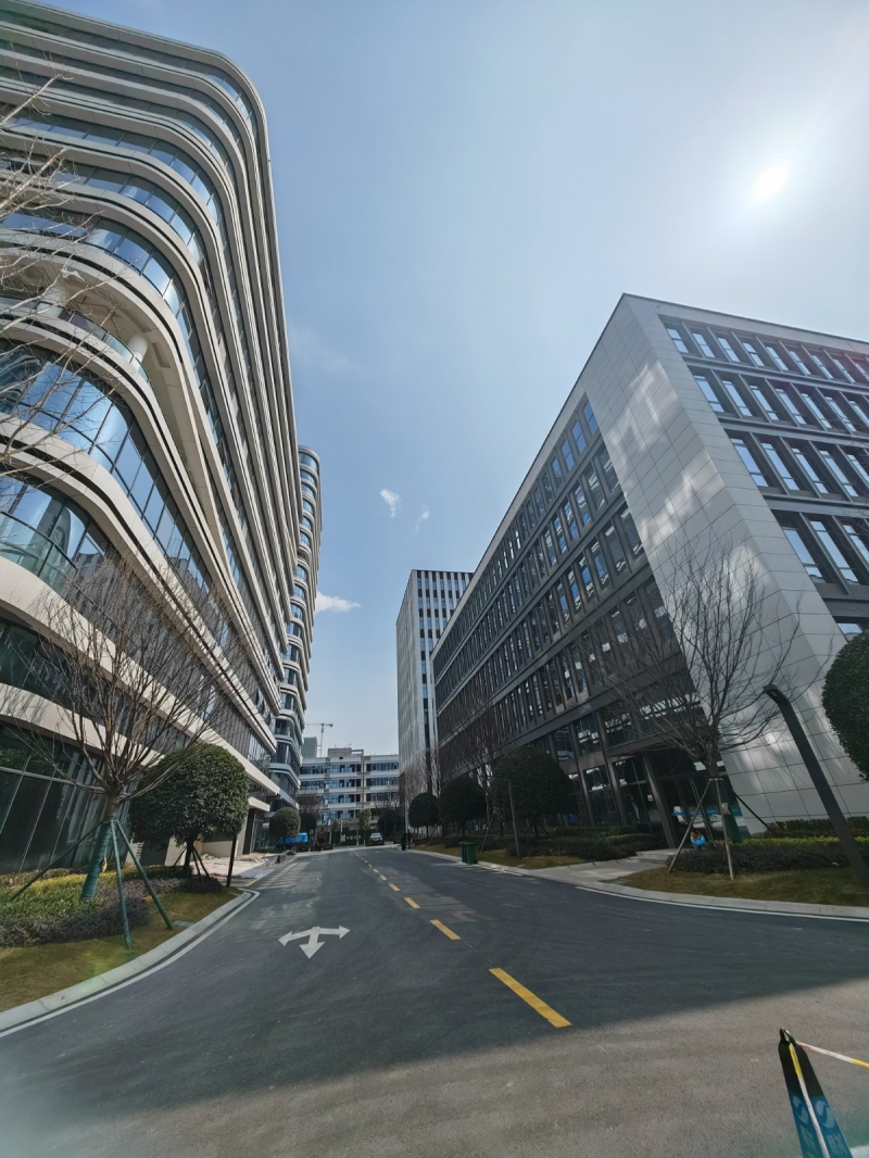 市區三環工業上樓生產孵化園區 內通地鐵 交通便利內置員工食堂