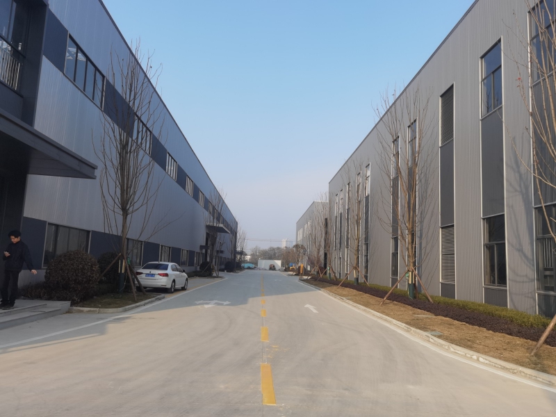 德陽經(jīng)開區(qū)二重隔壁14米層高單層鋼結構廠房出售