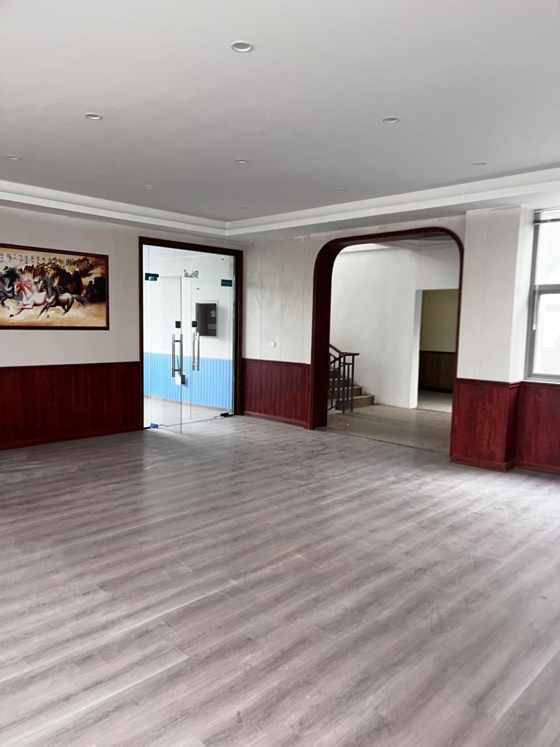 成都產業園區廠房出租（免裝修期，免租期租5年免3年）專業人員辦理入園手續