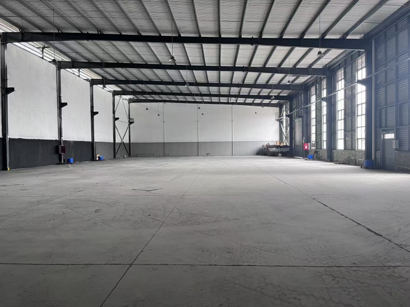 成都產業園區廠房出租（免裝修期，免租期租5年免3年）專業人員辦理入園手續