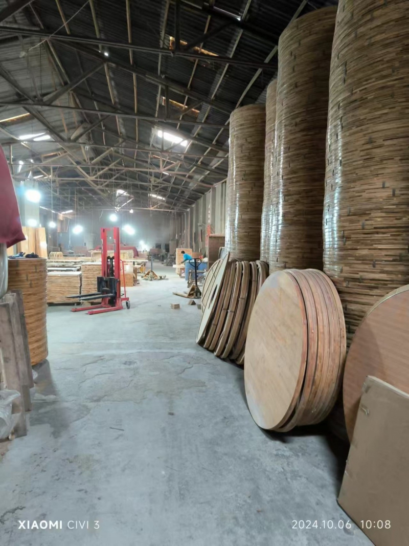 廠房出售，帶動力電，公路旁