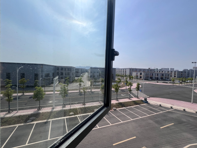 350畝園區(qū)園區(qū)廠房1100到6000㎡可租可售，多層單層獨棟。