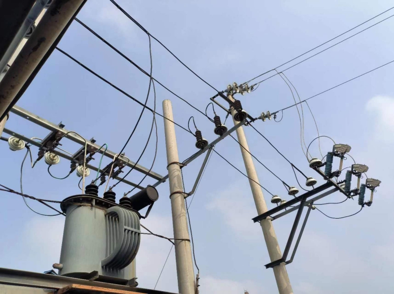 張家口懷來兩個有手續(xù)5畝和3.4畝大院帶1200平米和1100平米廠庫房租售