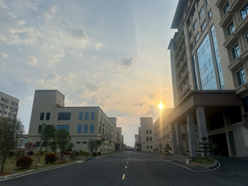 醫(yī)藥科技產(chǎn)業(yè)園區(qū)5萬㎡現(xiàn)代化廠房（辦公樓+宿舍+食堂+廠房+倉庫）可整租、分租，租金5元/㎡/月起