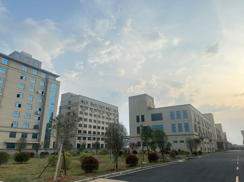 醫(yī)藥科技產(chǎn)業(yè)園區(qū)5萬㎡現(xiàn)代化廠房（辦公樓+宿舍+食堂+廠房+倉庫）可整租、分租，租金5元/㎡/月起